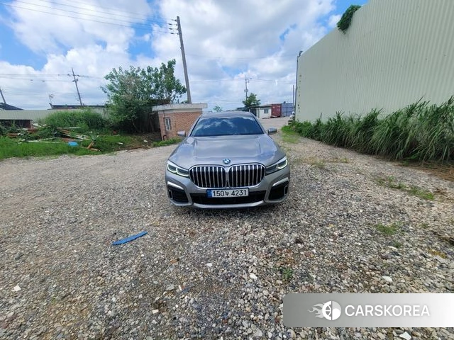 BMW 7 Series (G11) 2020 Серебристо-серый из Кореи