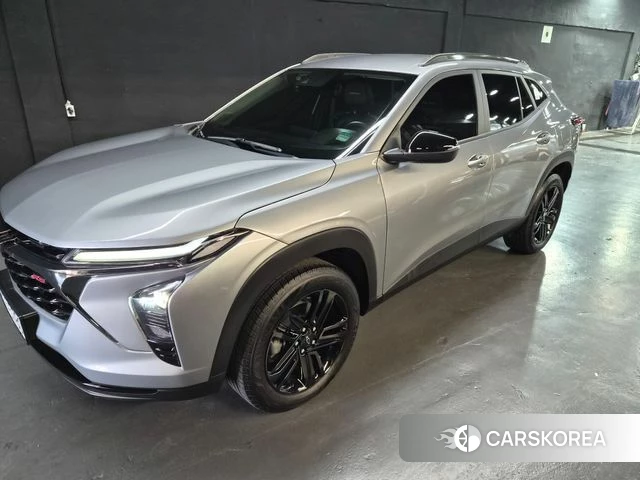 Chevrolet (GM Daewoo) Trax Crossover 2025 Серебристо-серый из Кореи
