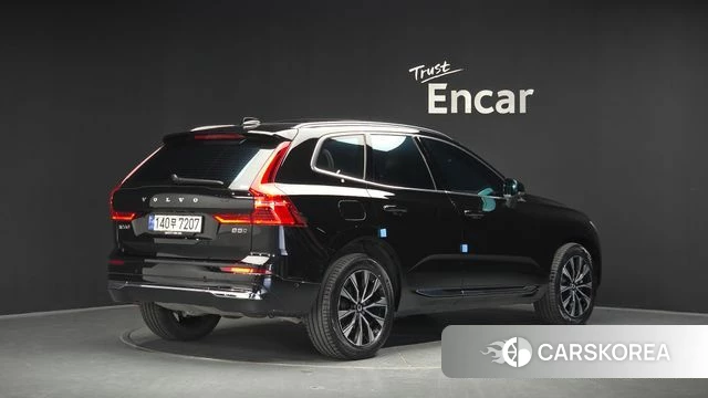 Volvo XC60 second Generation 2023 Черный из Кореи
