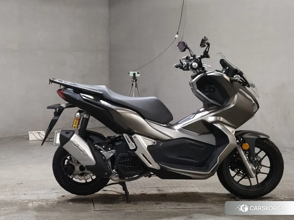 Проданный Honda ADV150 2019 из Японии, фото 2
