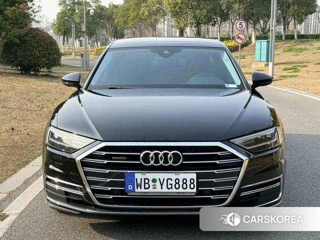 Audi A8 2022 Черный из Китая