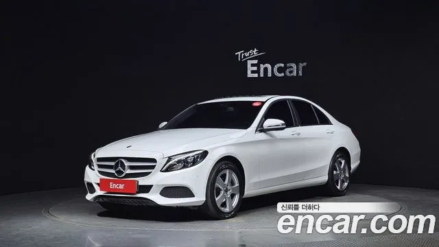 Mercedes-Benz C-Class W205 2018 Белый из Кореи