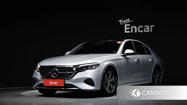 Mercedes-Benz E-Class W214 2024 Серебристо-серый из Кореи