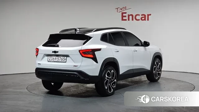 Chevrolet (GM Daewoo) Trax Crossover 2025 Белый из Кореи