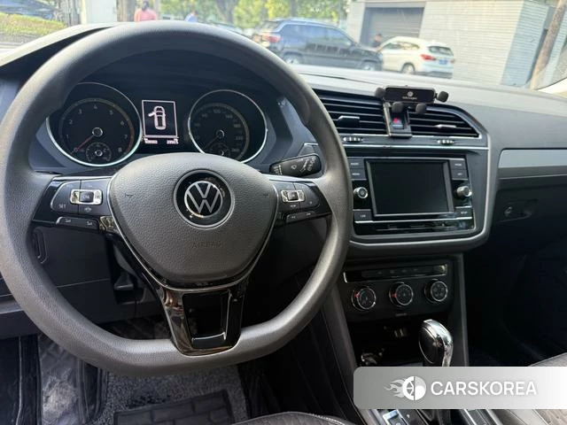 Volkswagen Tiguan L 2021 Черный из Китая