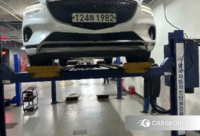 Genesis GV70 2021 Белый из Кореи