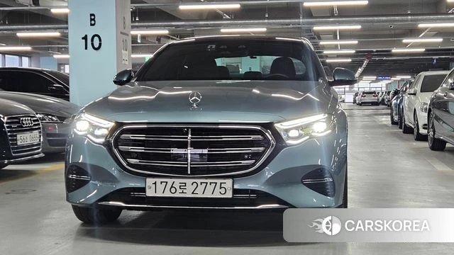 Mercedes-Benz E-Class W214 2025 Небесно-голубой из Кореи