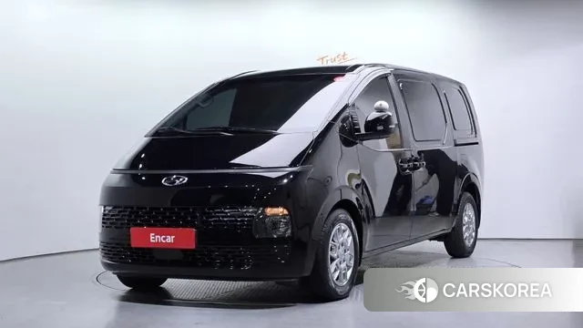 Hyundai Staria 2023 Черный из Кореи