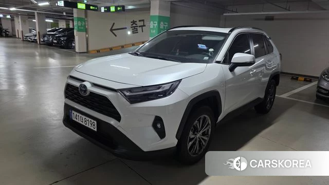 Toyota RAV4 5th Generation 2024 Белый из Кореи