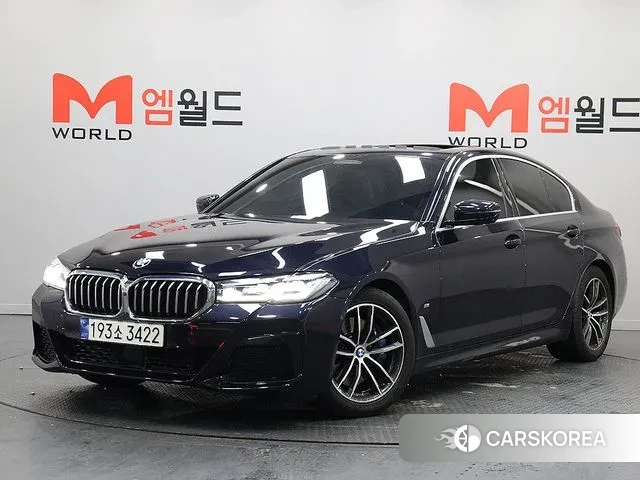 BMW 5 Series (G30) 2023 Синий из Кореи