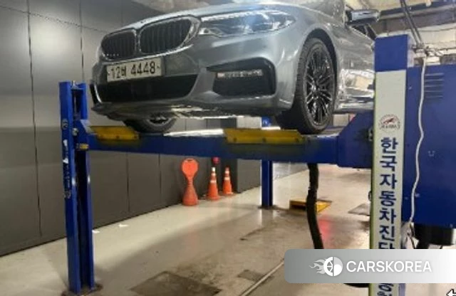 BMW 5 Series (G30) 2018 Серый из Кореи