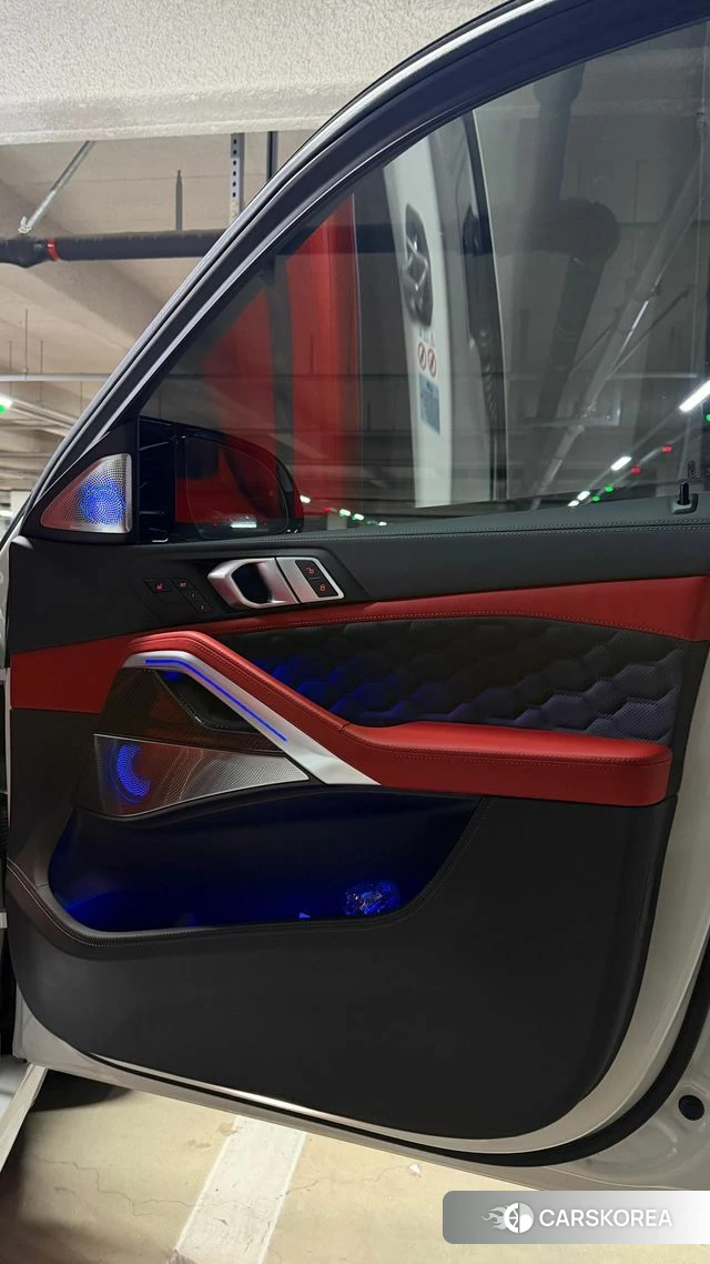 BMW X6M (G06) 2024 Белый из Кореи