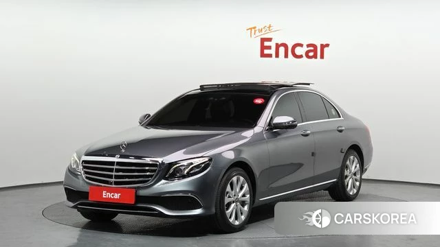 Mercedes-Benz E-Class W213 2019 Серый из Кореи