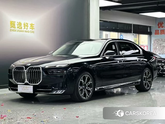 BMW 7 series 2023 Черный из Китая