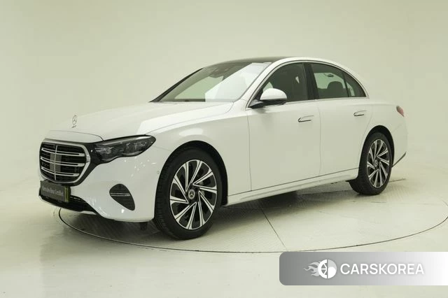 Mercedes-Benz E-Class W214 2025 Белый из Кореи