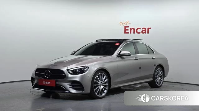 Mercedes-Benz E-Class W213 2022 Песочный из Кореи