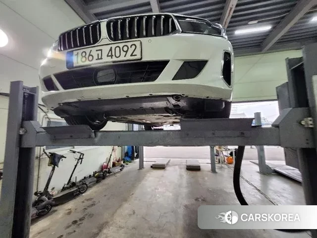 BMW 6 Series GT (G32) 2022 Белый из Кореи