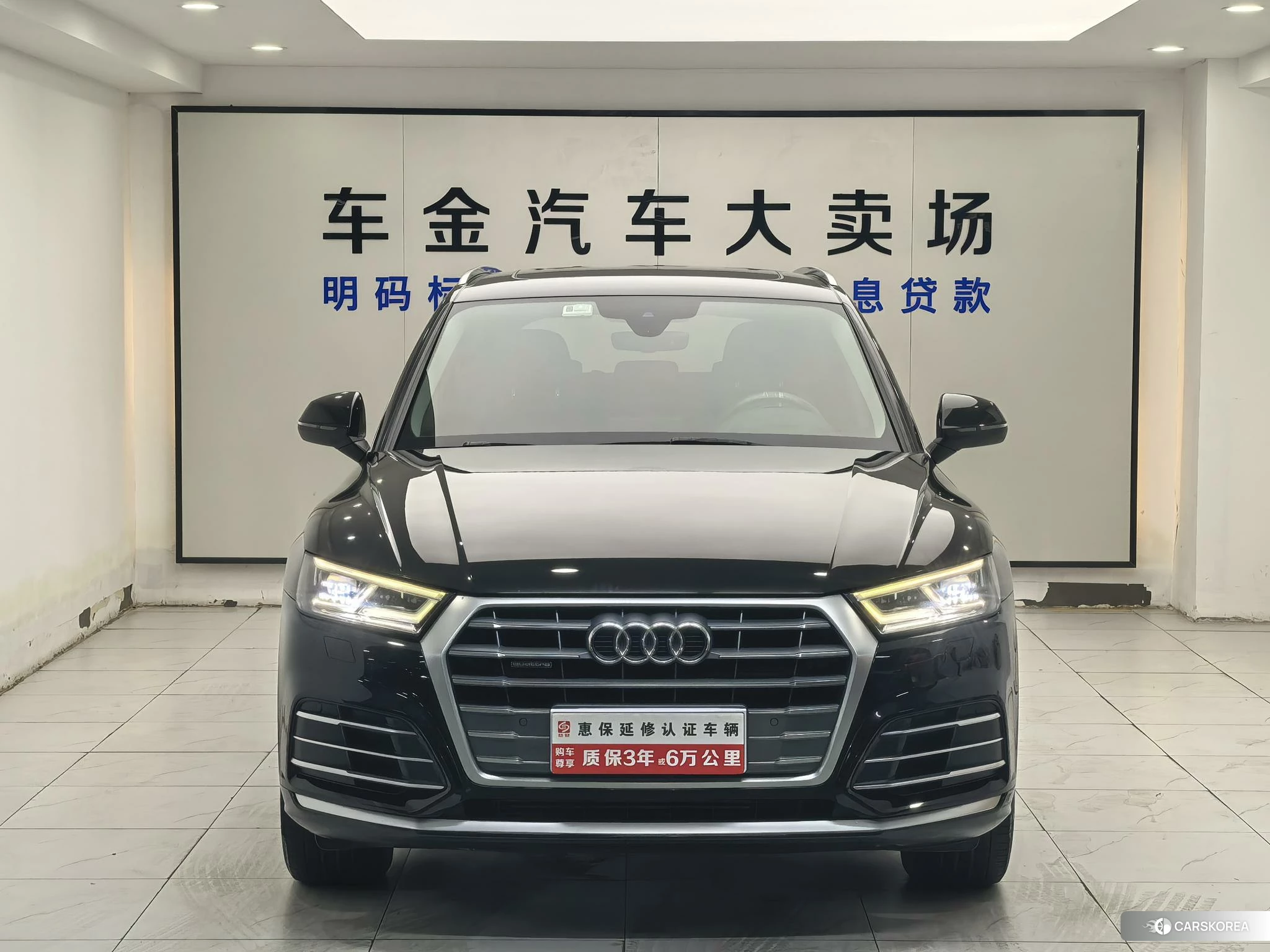 Audi Q5L 2019 Черный из Китая