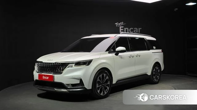 Kia Carnival 4th generation 2023 Белый из Кореи