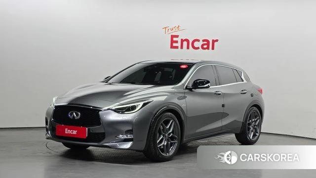 Infiniti Q30 2019 Серебряный из Кореи