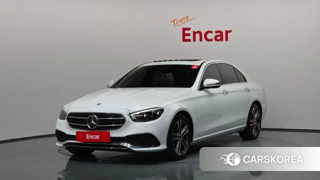 Mercedes-Benz E-Class W213 2022 Белый из Кореи