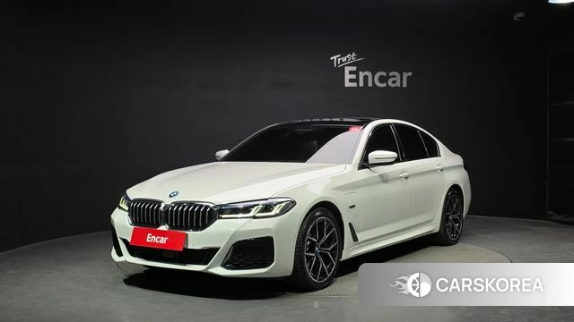 BMW 5 Series (G30) 2023 Белый из Кореи