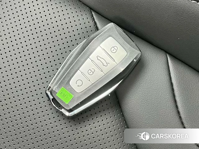 Geely Automobile Binrui 2026 Белый из Китая