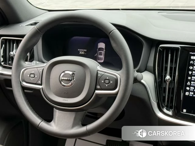 Volvo S60 2024 Шампань из Китая