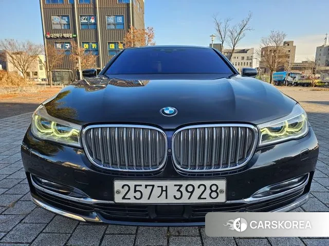 BMW 7 Series (G11) 2018 Черный из Кореи