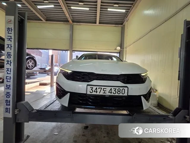 Kia The New K5 3rd generation 2024 Белый из Кореи