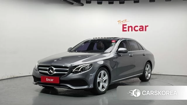 Mercedes-Benz E-Class W213 2018 Серый из Кореи