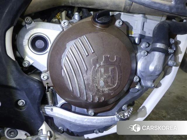 Engine photo