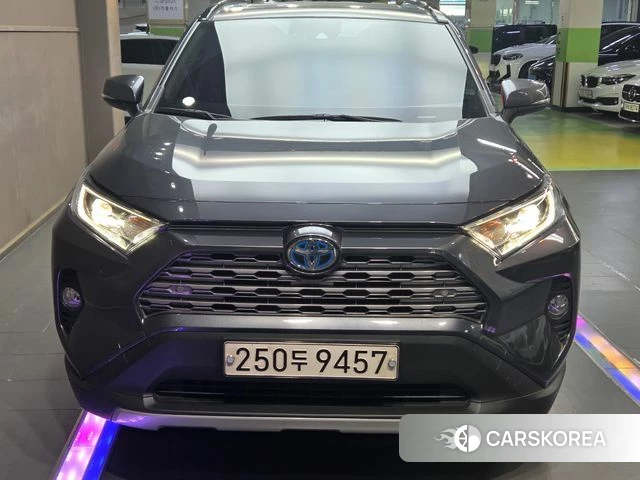Toyota RAV4 5th Generation 2021 Серый из Кореи