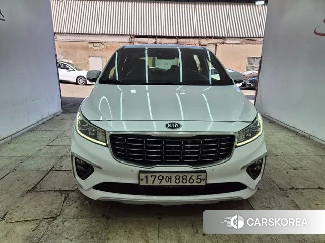 Kia The New Carnival 2018 Жемчужный цвет из Кореи