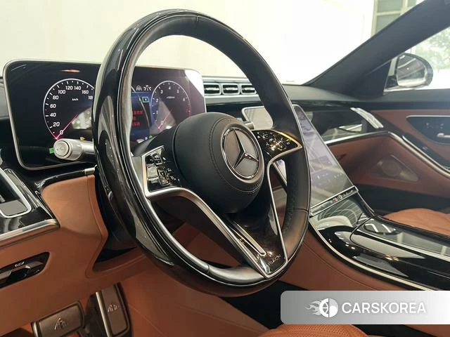 Mercedes-Benz Maybach S-class 2023 Черный из Китая