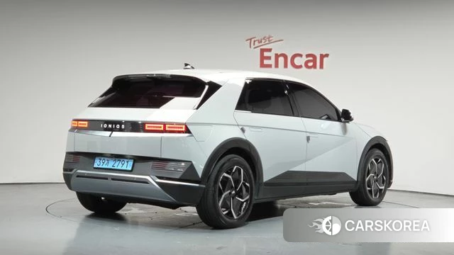Hyundai Ionic 5 2021 Серебристо-серый из Кореи