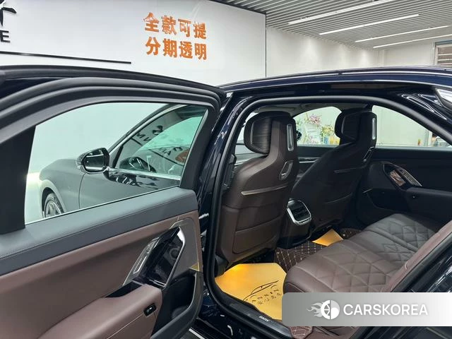 BMW 7 series 2025 Черный из Китая