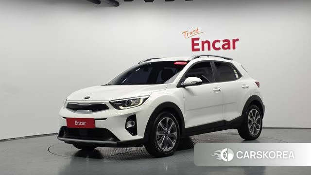 Kia Stonic 2019 Белый из Кореи