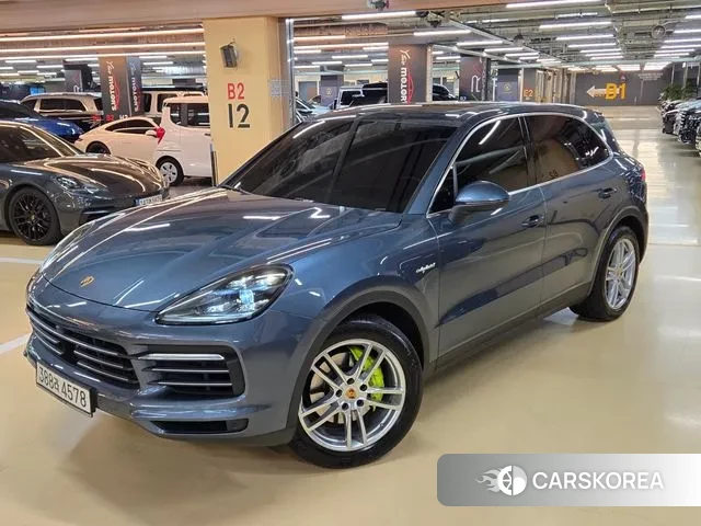 Porsche Cayenne (PO536) 2020 Серый из Кореи