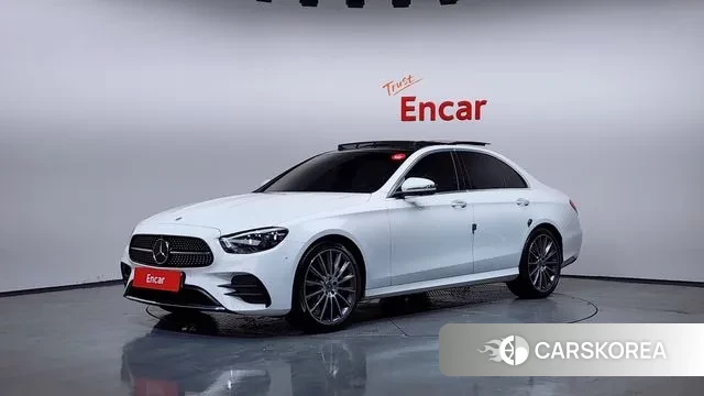 Mercedes-Benz E-Class W213 2021 Белый из Кореи