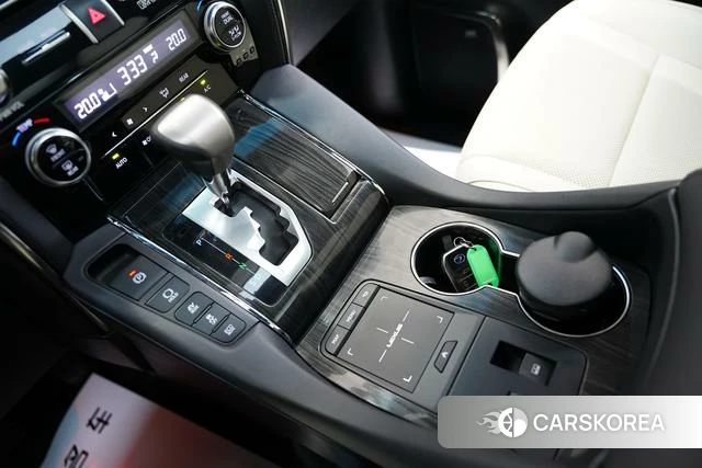Lexus LM 2022 Черный из Китая