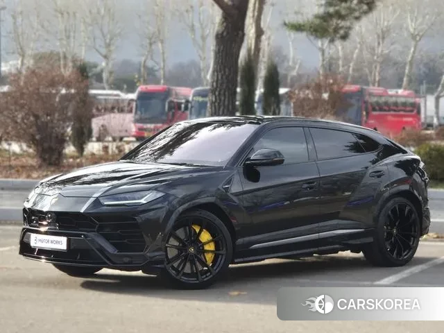 Lamborghini Urus 2022 Черный из Кореи