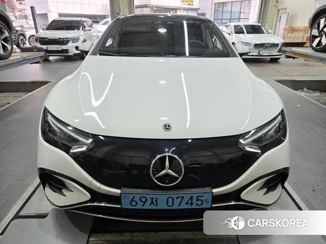 Mercedes-Benz EQE V295 2024 Белый из Кореи