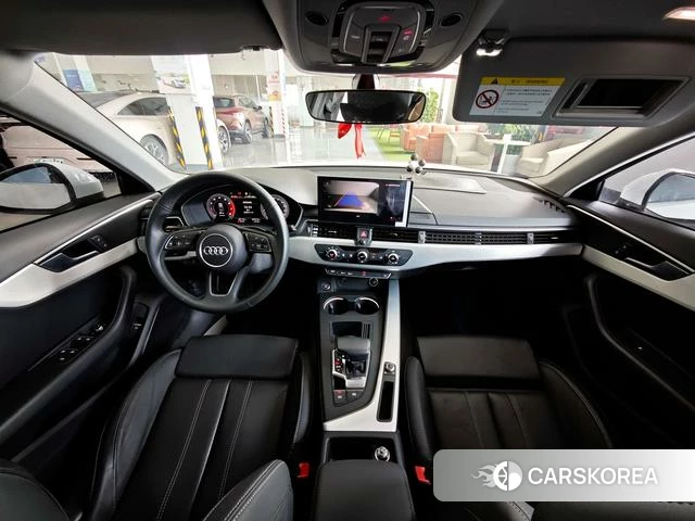 Audi A4L 2021 Белый из Китая