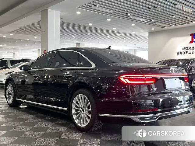 Audi A8 2021 Черный из Китая
