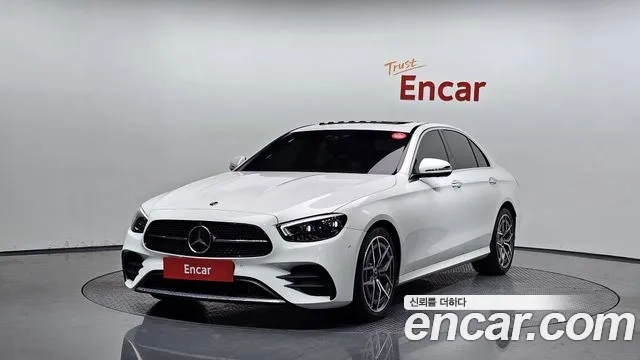 Mercedes-Benz E-Class W213 2021 Белый из Кореи