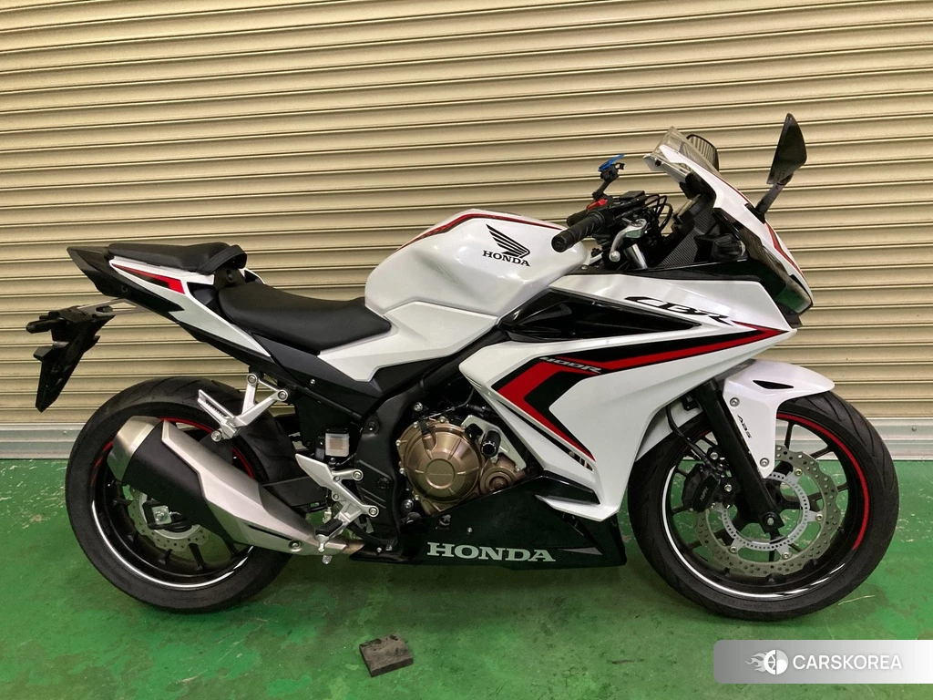 Проданный Honda CBR400R ABS 2021 из Японии