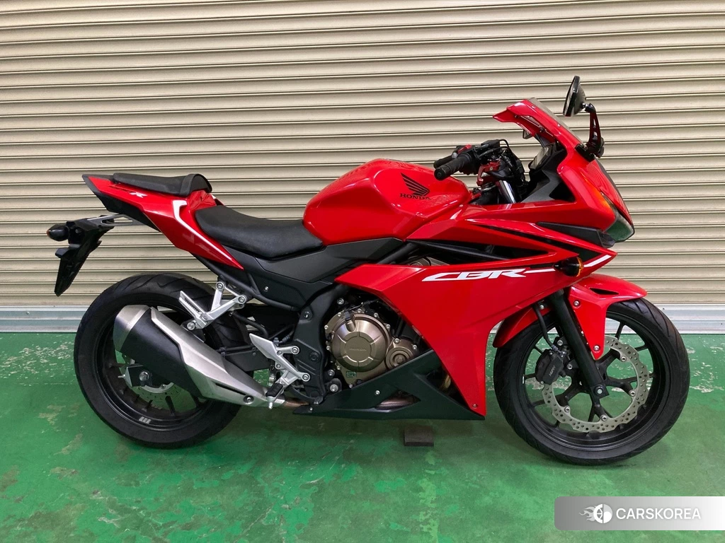 Проданный Honda CBR400R 2017 из Японии, фото 2