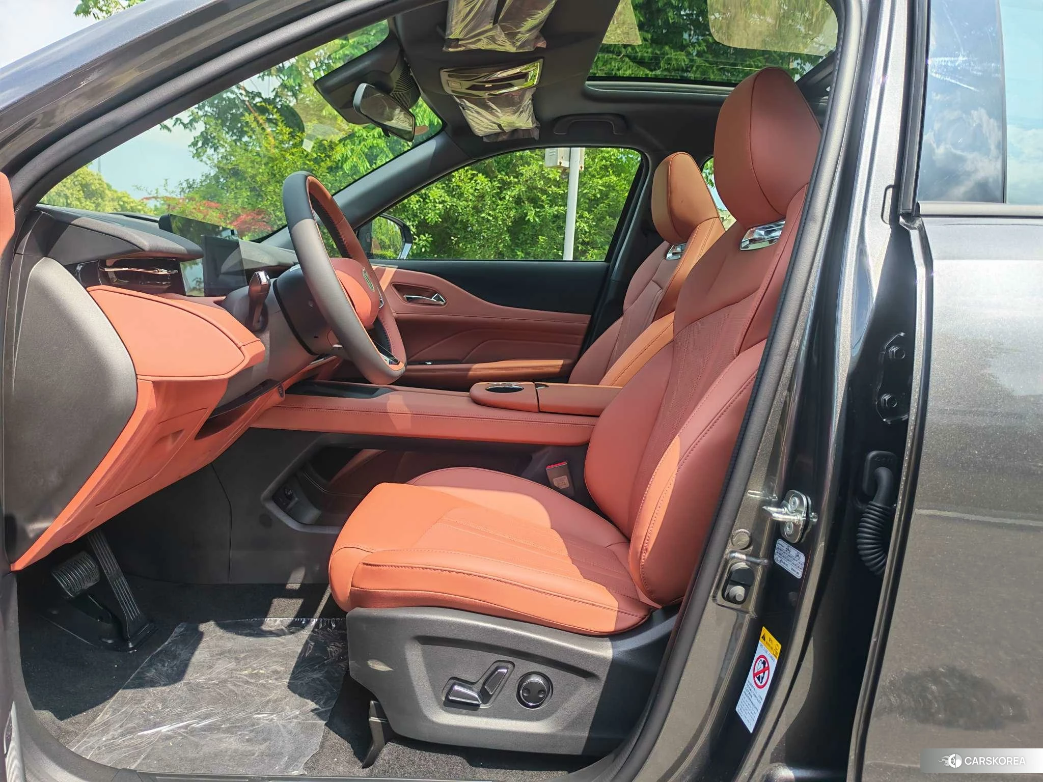 Chang'an UNI-Z PHEV 2026 Темно-серый из Китая
