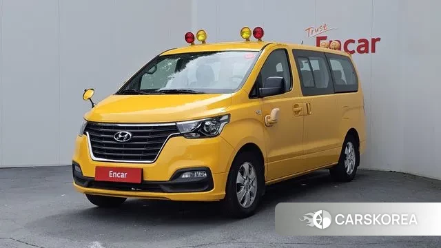 Hyundai The New Grand Starex 2018 Желтый из Кореи